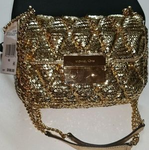 Woman purses